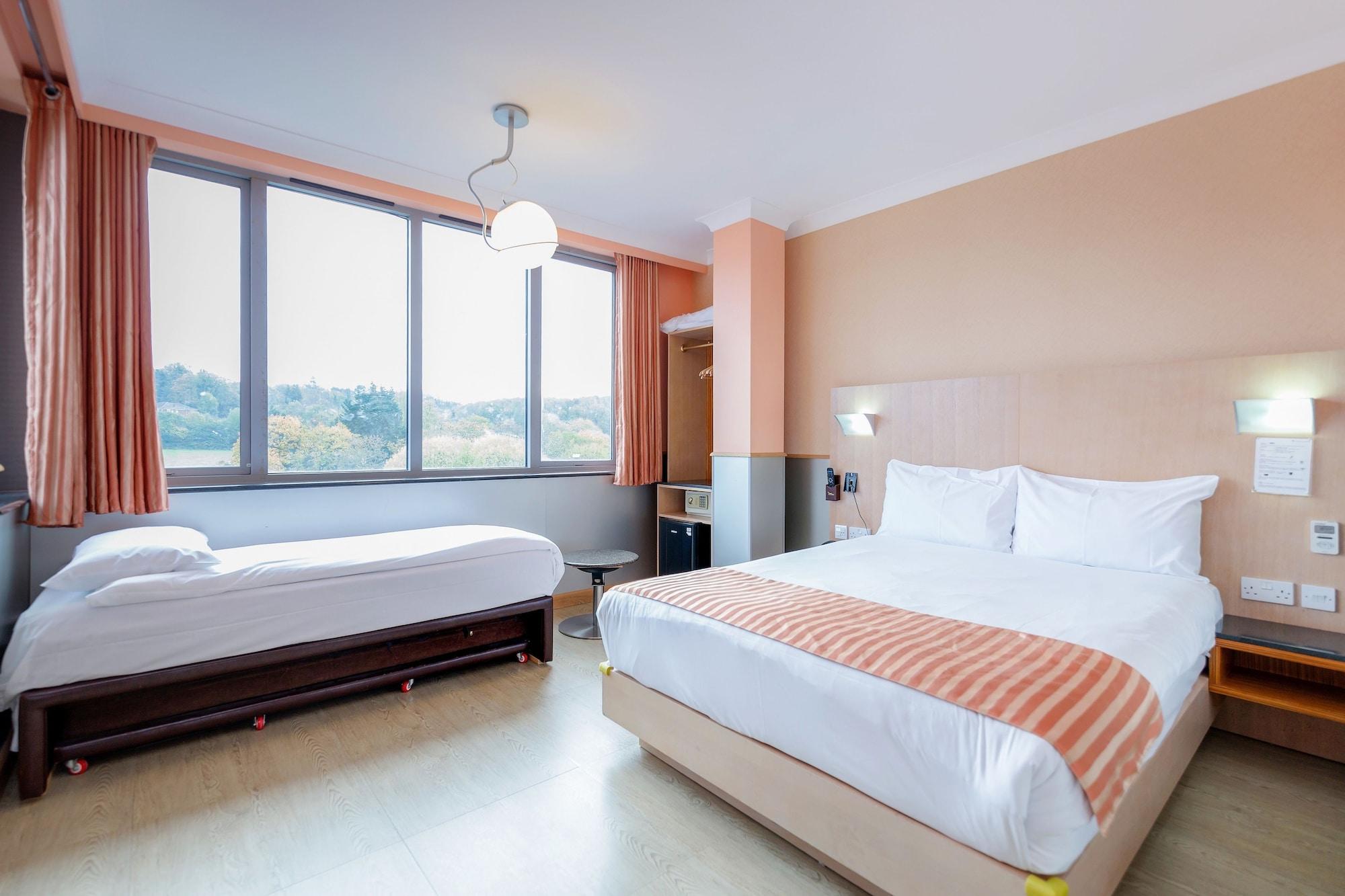 Eurotraveller Hotel - Premier - Harrow Dış mekan fotoğraf